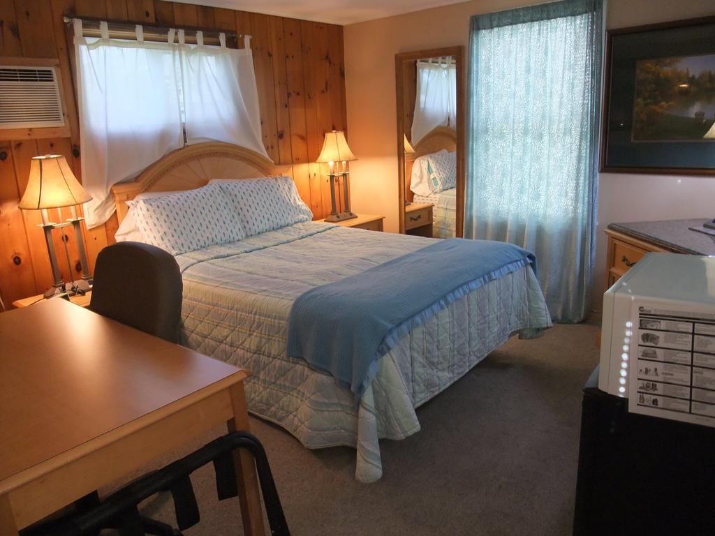 Hills Motor Court & Marina Motel Alexandria Bay Eksteriør bilde
