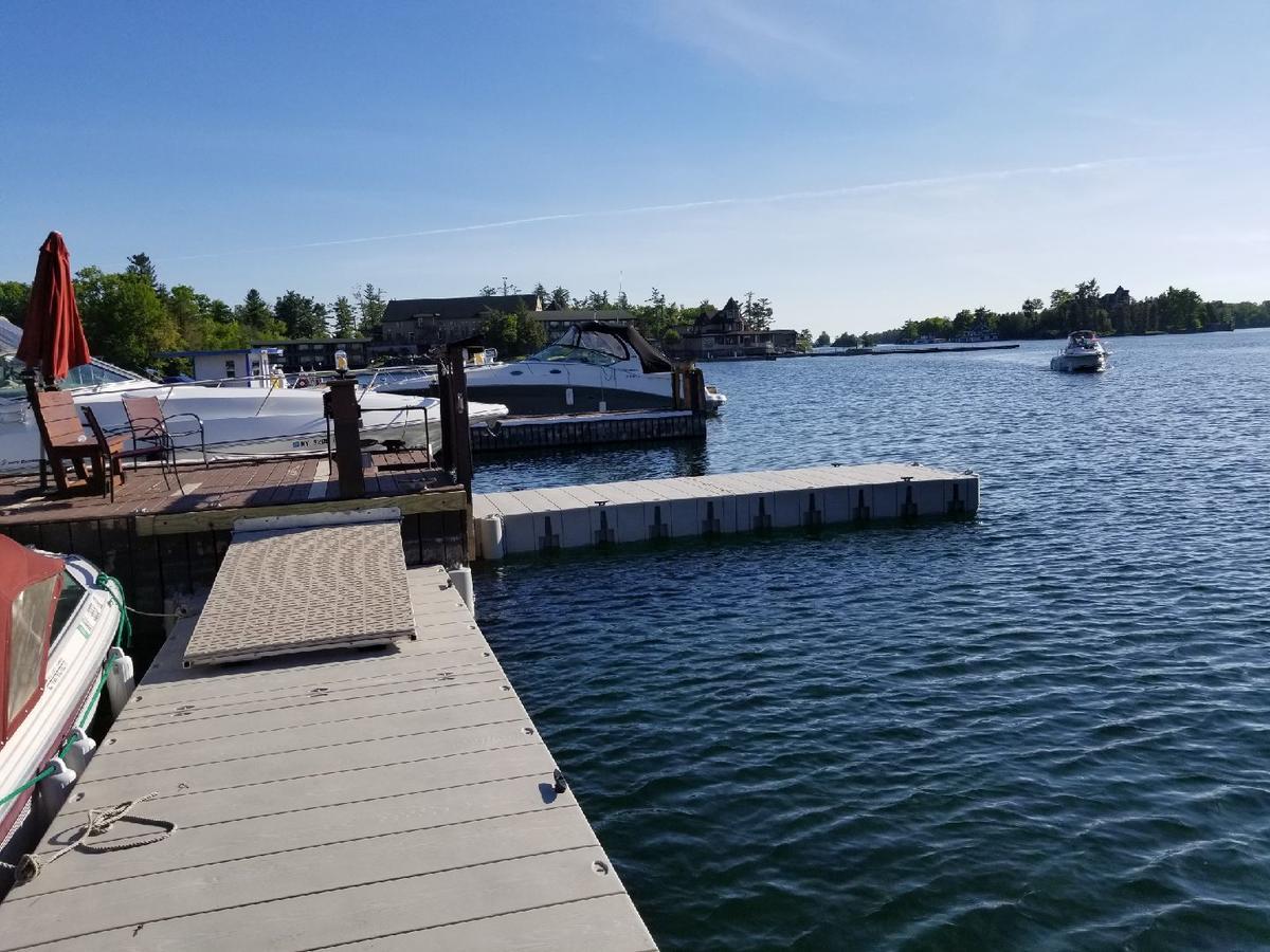 Hills Motor Court & Marina Motel Alexandria Bay Eksteriør bilde