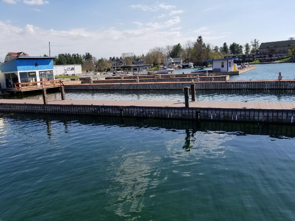 Hills Motor Court & Marina Motel Alexandria Bay Eksteriør bilde